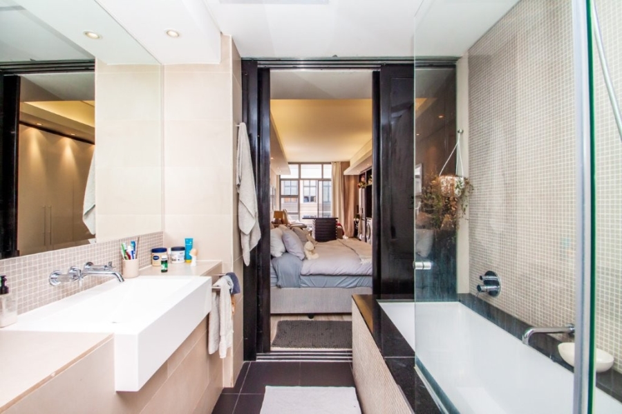 1 Bedroom Property for Sale in Cape Town City Centre Western Cape